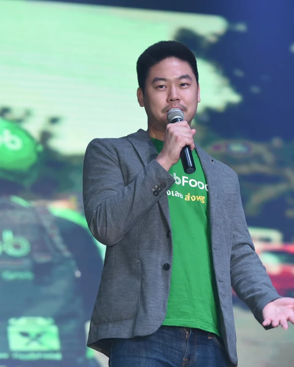 Chin Peerapat Chiaprasert 2